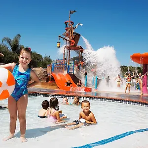 Hotel Howard Johnson By Wyndham & Water Playground Anaheim