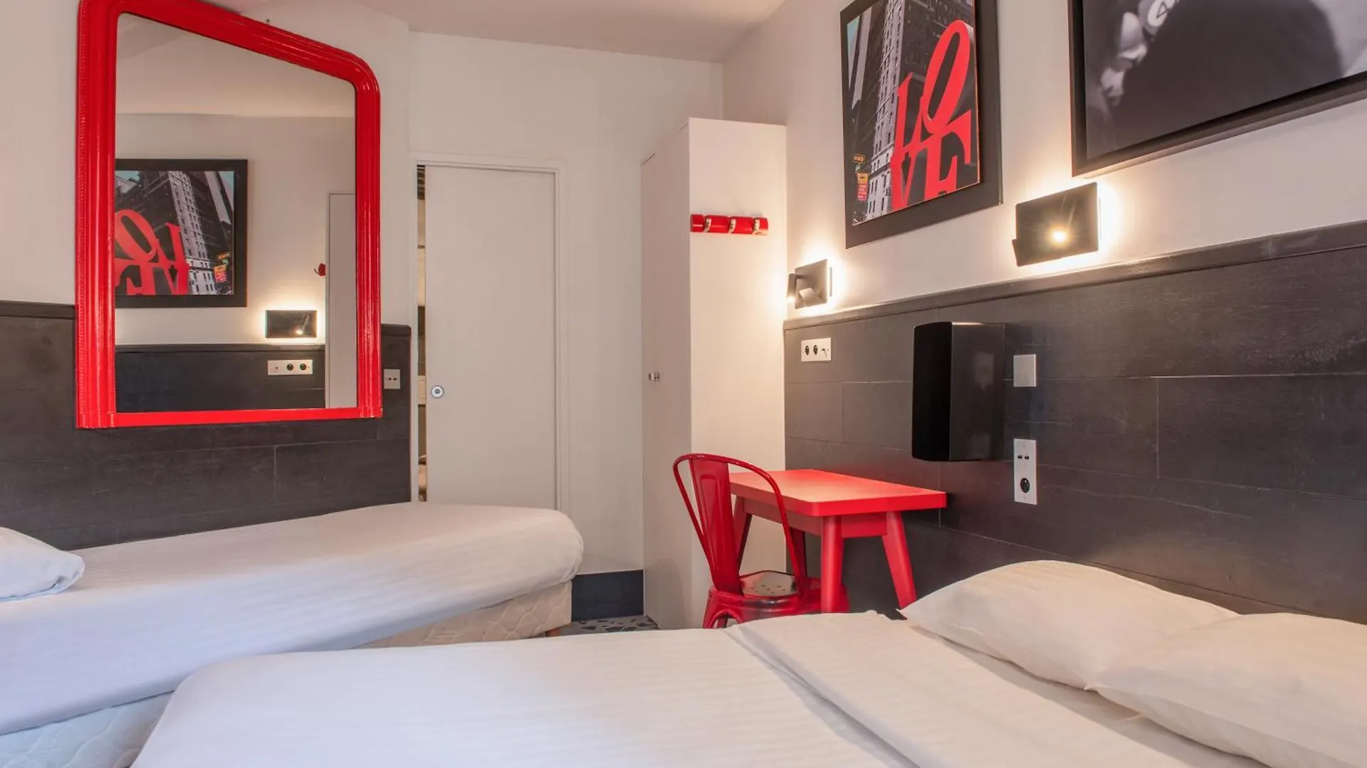 Hotel De Roubaix Paryż 2*,  Francja